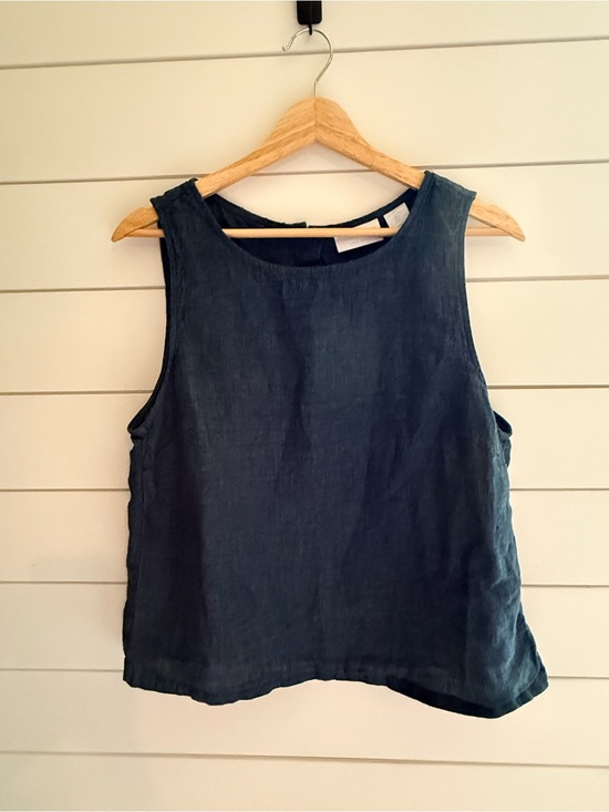 Martha Stewart Tops - Martha Stewart Collection Navy 100% Linen Button Back Tank L